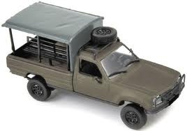Peugeot 504 Pick up Army