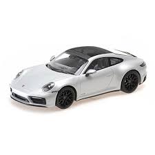 Porsche 911 Carrera 4 GTS 2020