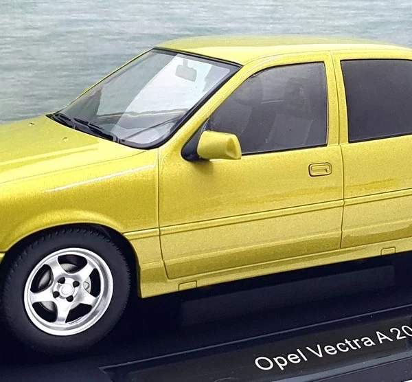 Opel Vectra A 2000, 1990