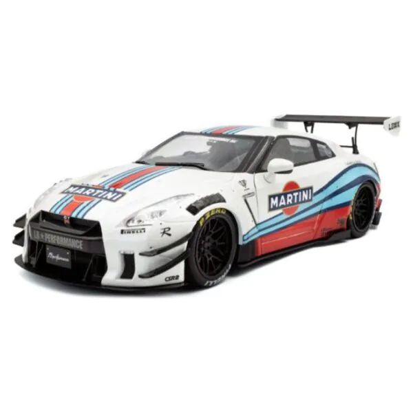 Nissan GT-R (R35) with LBWK Body Kit Type 2,0 